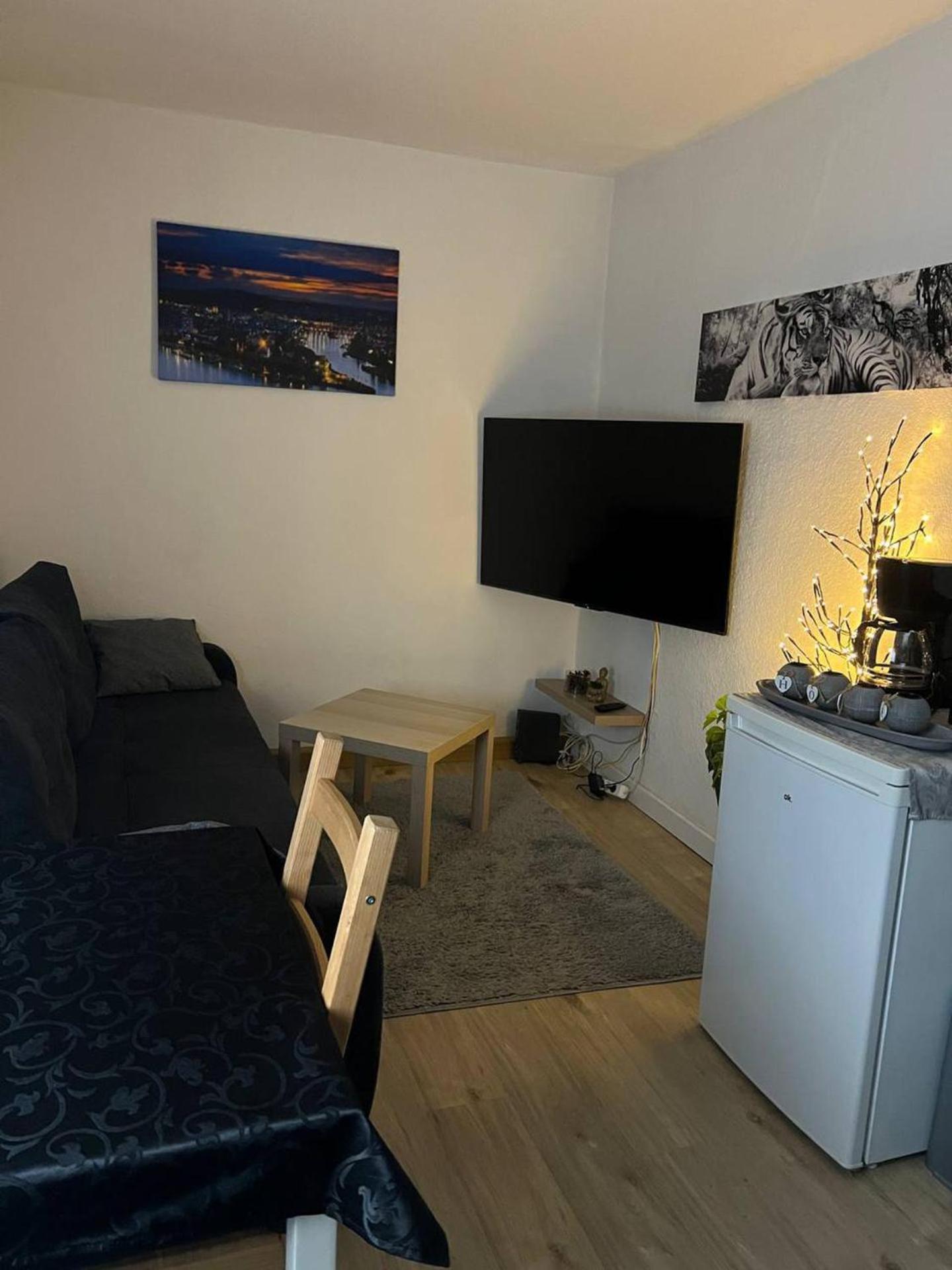 Lovely 1-Bed Apartment In Koblenz Кобленц Экстерьер фото